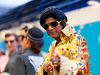 Поезд двойников: поклонники Элвиса съезжаются на ежегодный фестиваль. Фоторепортаж