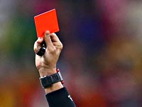 Чемпионат Кипра приостановлен после взрыва машины арбитра