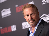 Кевину Костнеру – 65. Фотогалерея