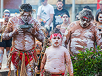 День Австралии 2020: массовые праздненства и массовый протест. Фоторепортаж