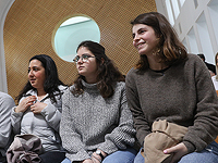 БАГАЦ отклонил иск призывниц, желающих стать танкистками