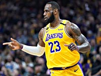 Леброн Джкеймс набрал 36 очков. 