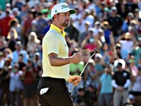 Waste Management Phoenix Open 2020. Болельщица смутила гольфиста, обнажив грудь