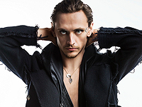 Не бог, не дьявол, не святой: балет