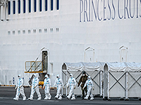 Количество больных коронавирусом на борту Diamond Princess выросло до 130