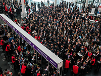 Из-за эпидемии коронавируса корпорации массово отменяют участие в Барселонской выставке мобильных технологий