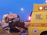 У перекрестка Кастина столкнулись грузовик и микроавтобус: один погибший, десять раненых