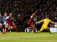 Лига Европы.  Хет-трик Жоты. Исаак Телин поразил свои и чужие ворота. Чудесное возвращение 