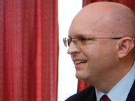 COVID-19 – биологической оружие США: Госдеп обвиняет Кремль в клевете