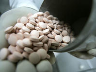 Минздрав приказал медучреждениям, импортерам и производителям запастись лекарствами на полгода