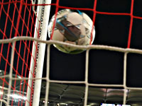 Сенсация чемпионата Украины.  Михайличенко забил.