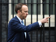 Британский минздрав: гражданам старше 70 лет предстоит сидеть дома 