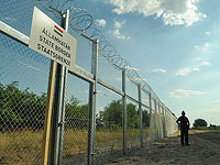 Венгрия закрывает границы для иностранцев