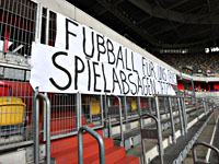 Потери от переноса Евро-2020 составят 300 миллионов евро. Отмена обошлась бы дороже