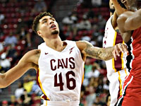 Американский форвард 