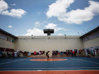 Сотни заключенных сбежали из тюрем Сан-Паулу, испугавшись карантина