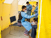 Резкий всплеск  COVID-19 в Нью-Йорке: больницы переходят в режим ЧП