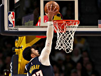 Знаменитый баскетболист опубликовал видео секса с подругой. Затем извинился