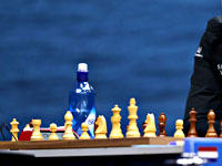 Шахматы. Турнир претендентов. После первого круга лидируют  Непомнящий и Вашье-Лаграв