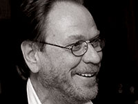 Умер народный артист России, известный жонглер и иллюзионист Юрий Кукес