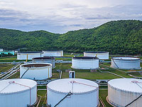 США предоставят нефтедобывающим компаниям площади для хранения добытой нефти