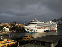 Полиция Австралии расследует вспышку коронавируса на Ruby Princess