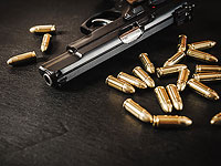 Сотрудник Службы охраны тюрем обвиняется в торговле боеприпасами