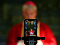 Пасха во время эпидемии. Фоторепортаж