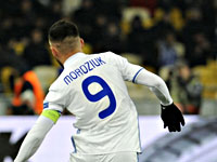 Президент украинского футбольного клуба продемонстрировала стриптиз собственной тени