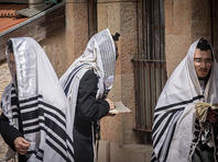 Жителям Бейт-Эля разрешили провести демонстрацию против запрета на молитву, но запретили молиться