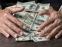 Премьер Ливана потребовал от бывшего работодателя зарплату за пять лет