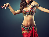 В Каире арестована танцовщица Сама аль-Масри, ее подозревают в непристойном поведении