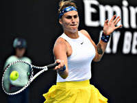 Белорусская теннисистка поздравила себя с днем рождения эротической фотографией