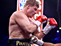 Бокс. Бой Диллиана Уайта и Александра Поветкина пройдет без зрителей