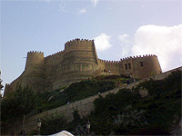 Землетрясение в Иране: есть жертвы, повреждена крепость Фаляк-оль-Афлак