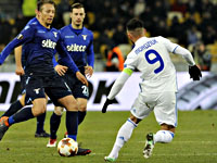 Жена украинского футболиста порадовала поклонников эротической фотографией