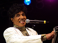 Умер Литл Ричард, американский певец, пианист и композитор, 