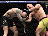 UFC. Тейшейра нокаутировал 