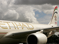 Впервые самолет Объединенных Арабских Эмиратов приземлился в Израиле