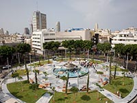 В Тель-Авиве прошла акция протеста молодежи против