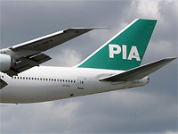 В Карачи разбился самолет 