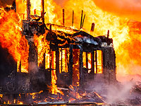 В Иране скончалась девушка, сожженная братом после замужества