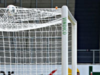 Чемпионат Польши. Забавный автогол вратаря, записанный на чемпиона Израиля