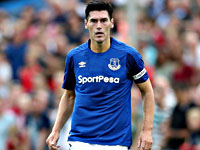 Главным костоломом Премьер-лиги признан Гаррет Бэрри. Для Винни Джонса места не нашлось