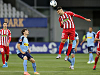 Гол первым касанием. Удаление. Сенсационное поражение 