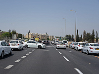 Преступники, застрелившие трех человек на перекрестке Лод-центр, сожгли свою машину