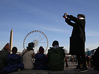 8 месяцев назад в Париже пропала израильтянка. Ее дочь проводит одиночные пикеты