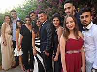 Минпрос объявил об отмене выпускных балов в школах