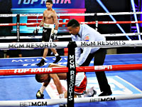 Результаты вечера бокса в Лас-Вегасе, Чемпион и