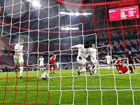 Левандовски забил победный гол.